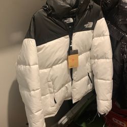 North Face Puffer Jacket Size Xl, And Double Xl