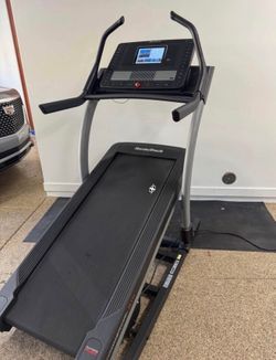 NordicTrack X11i Commercial Incline Trainer