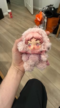 Popmart Pink Skullpanda