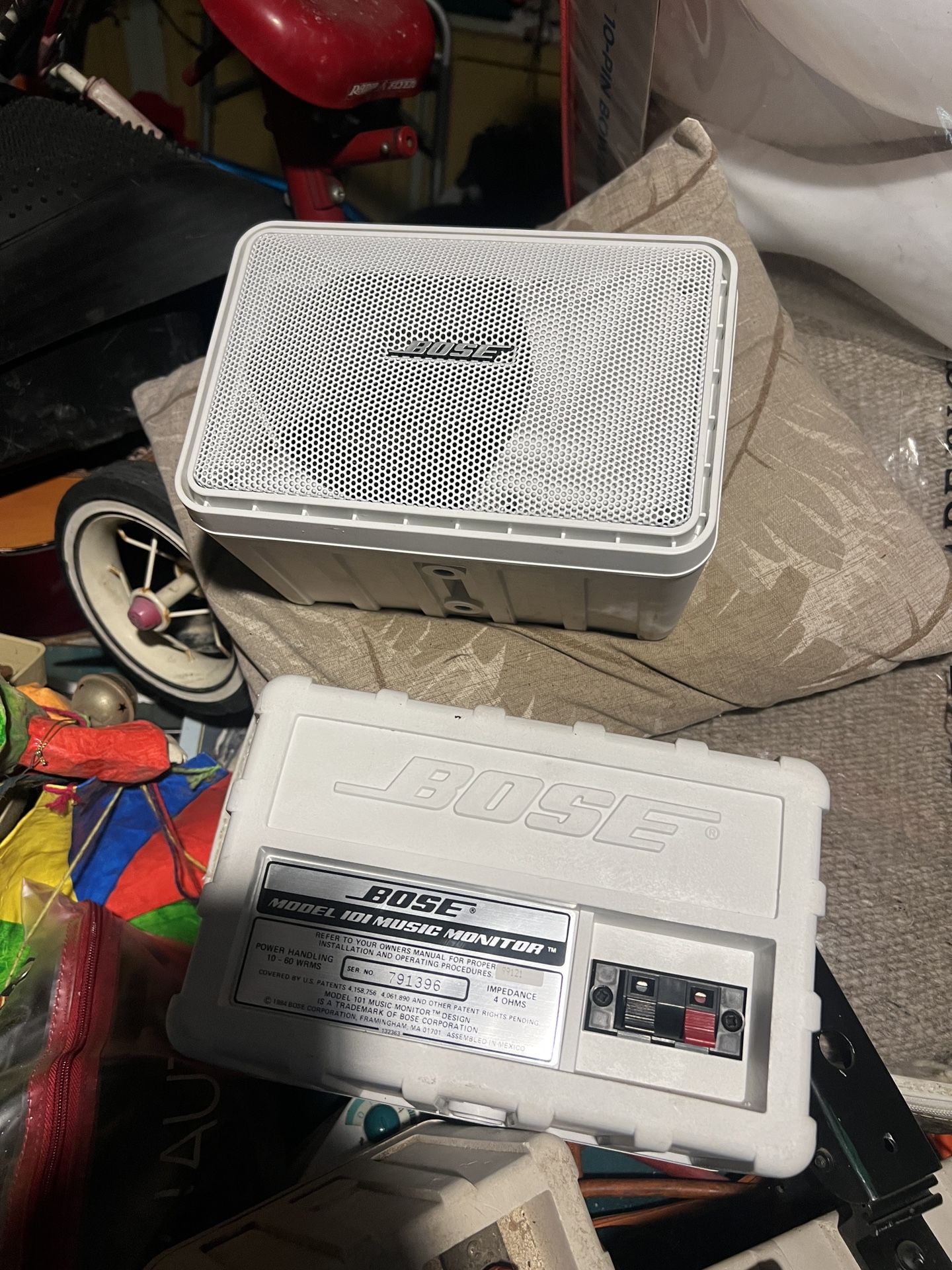 Bose® 101 Series II Music Monitor