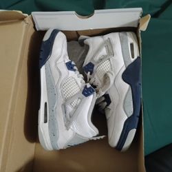 Jordan 4 Midnight Navy