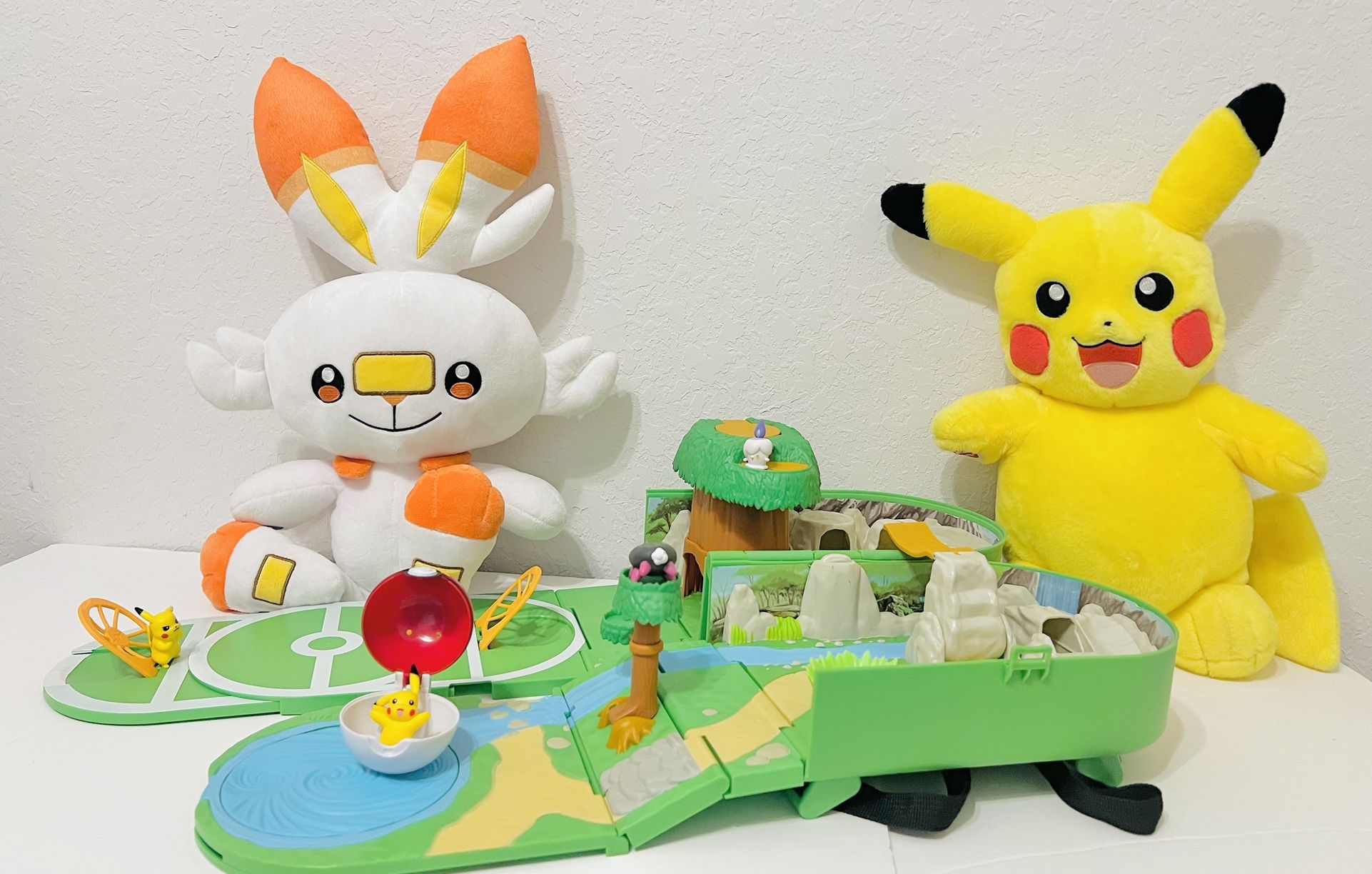 Set Of Pokémon Toys