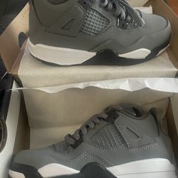 Jordan 4 Retro