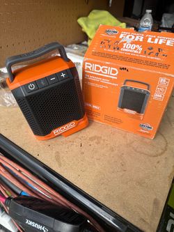 RIDGID 18V Cordless Speaker with Bluetooth Wireless Technology (Tool only)