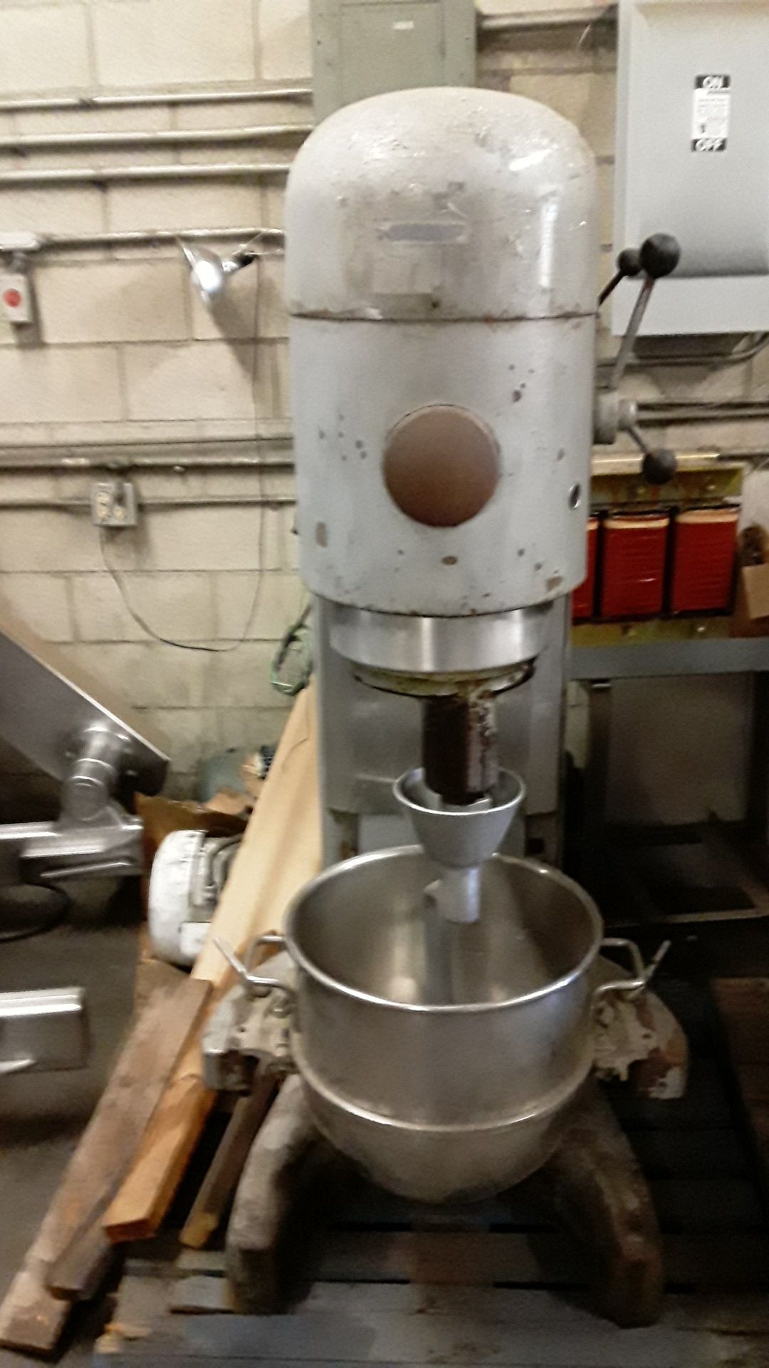 Hobart Mixer / Model M802 / Bakery Mixer / FTRM8022 / Commercial Food Processing Equipment