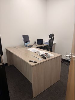 Office Desk and Chair by GoSit