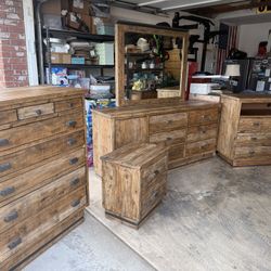 Jerome’s Bedroom Set