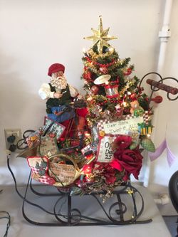Karen Didion Lighted Santa Sleigh