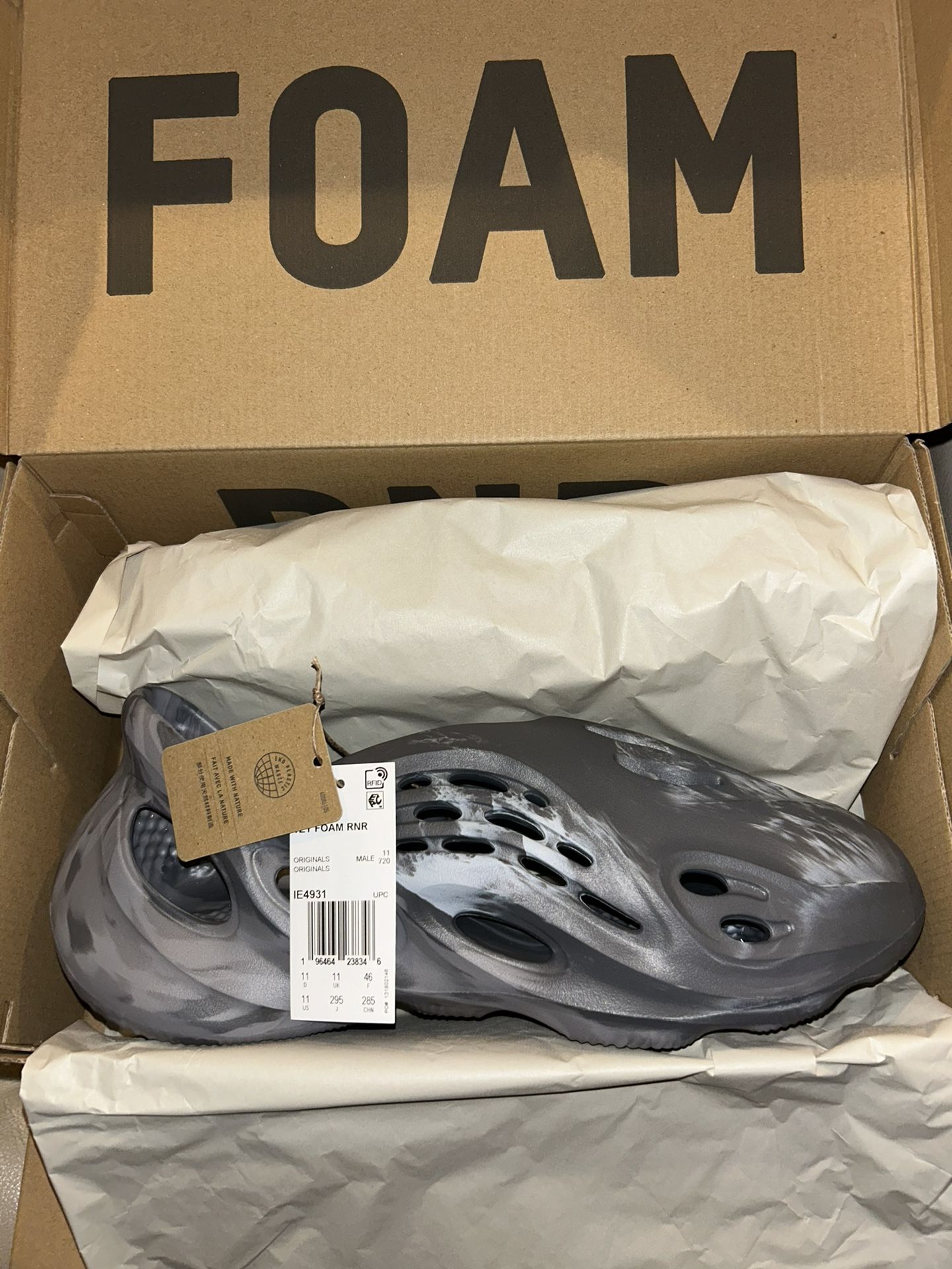 Adidas Yeezy Foam Runner MX Granite Size 11 NEW