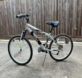 me common Adult Cycle - Smooth Travel for Daily Commuting