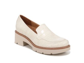 Naturalizer Womens  size 9.5 Cabaret Slip On Lightweight Lug Heeled Loafer, Porcelain White Croco