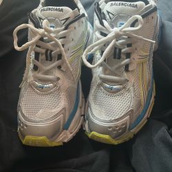 Balenciaga Tracks Size 45