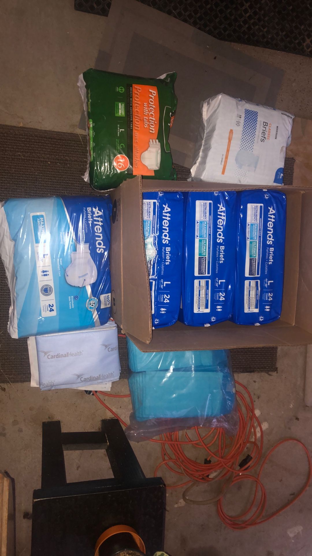 140 Size L Attends Depend Briefl