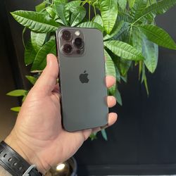 iPhone 13 Pro - Unlocked  - 128GB - No Zoom out camera