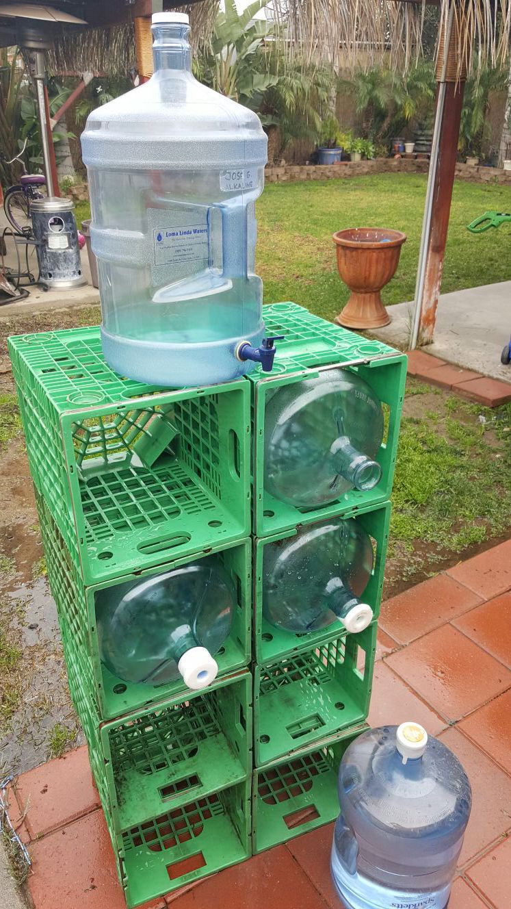Water bottle crates 5 gallon