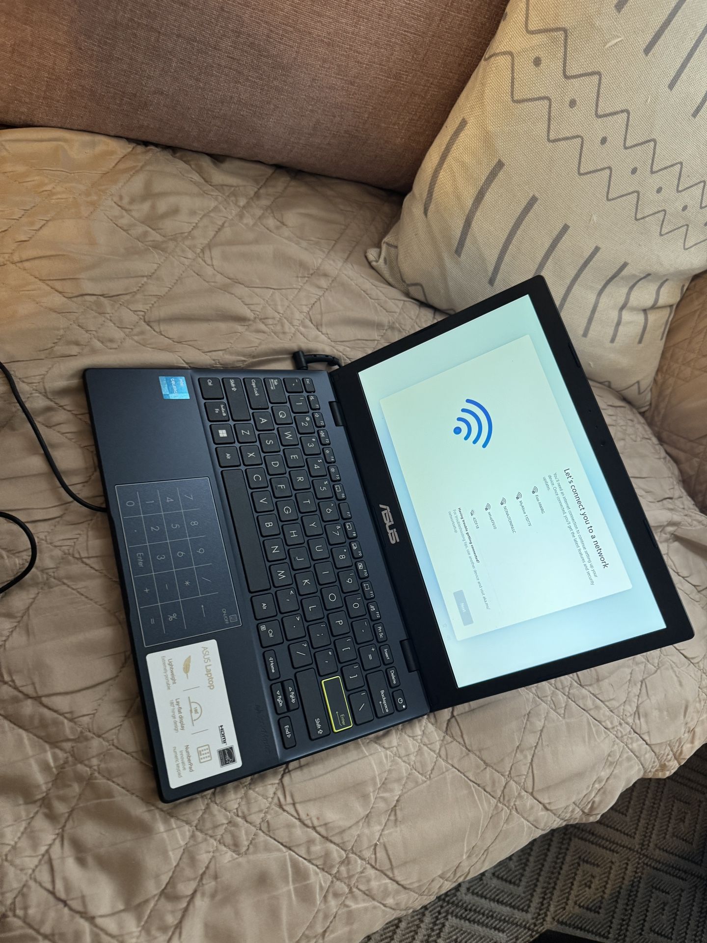 Asus 11 Inch Year 2024 Windows 11 ASUS Vivobook Go 11.6" Laptop, 8gb , Star Black | HD, Intel Dual Core N4500, Intel Graphics, 256gb