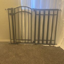 Metal Gate