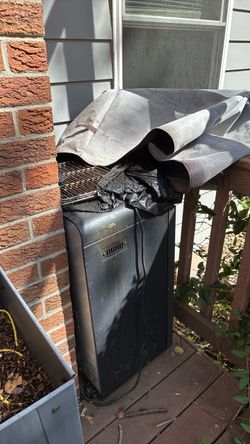 Meat smoker