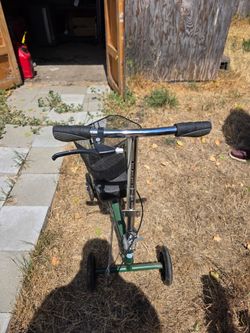 knee scooter