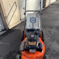 Husqvarna Gas Lawn Mower With Honda Engine
