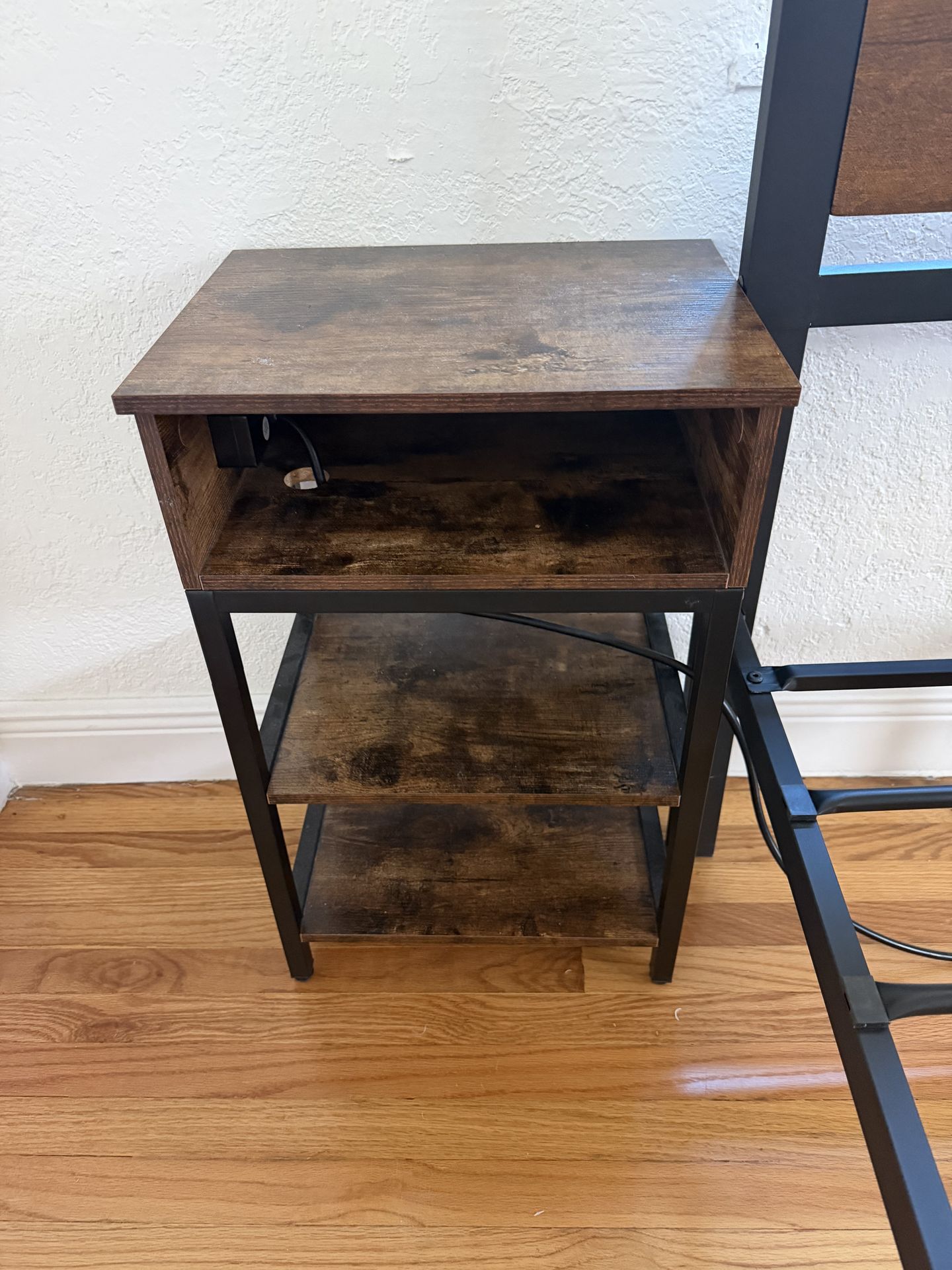 Set of Matching Bedroom Furniture