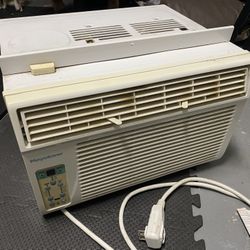 Window Air Conditioner AC