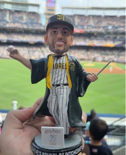 Padres Harry Potter Musgrove's School of Pitchcraft Bobblehead