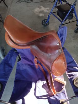 Pessoa Horse Saddle With Stirrups