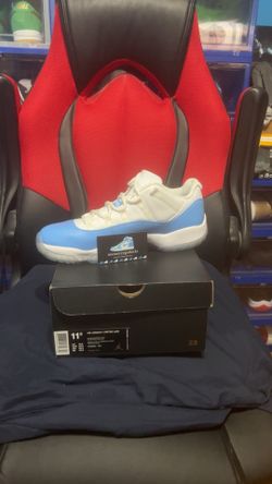 Jordan 11 Low Unc