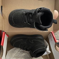 Boy Shoes Size 6