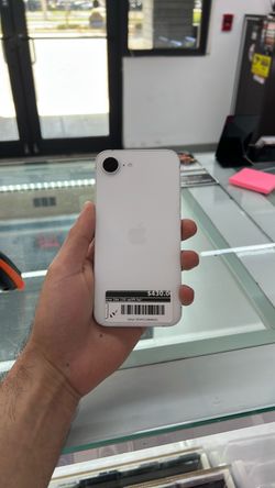 iPhone 16e 128GB (Unlocked)