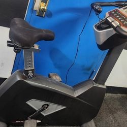 SOLE B94 Upright Exercise Bike