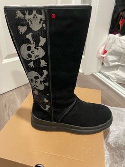 Skull Ugg boots