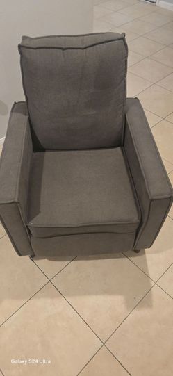 Grey recliner 150 Bob's Discount furniture