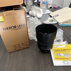Nikon 85mm 1.8 Lens. With Box, Manual And Warranty