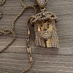 Gold Jesus Charm & Chain