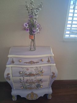 My lady Bombay dresser
