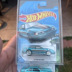 Hot Wheels Mustang STH 
