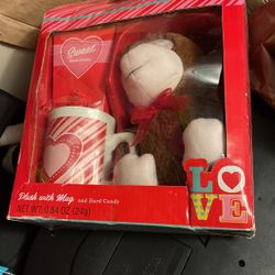 Plush Hard Candy And Mug Set 