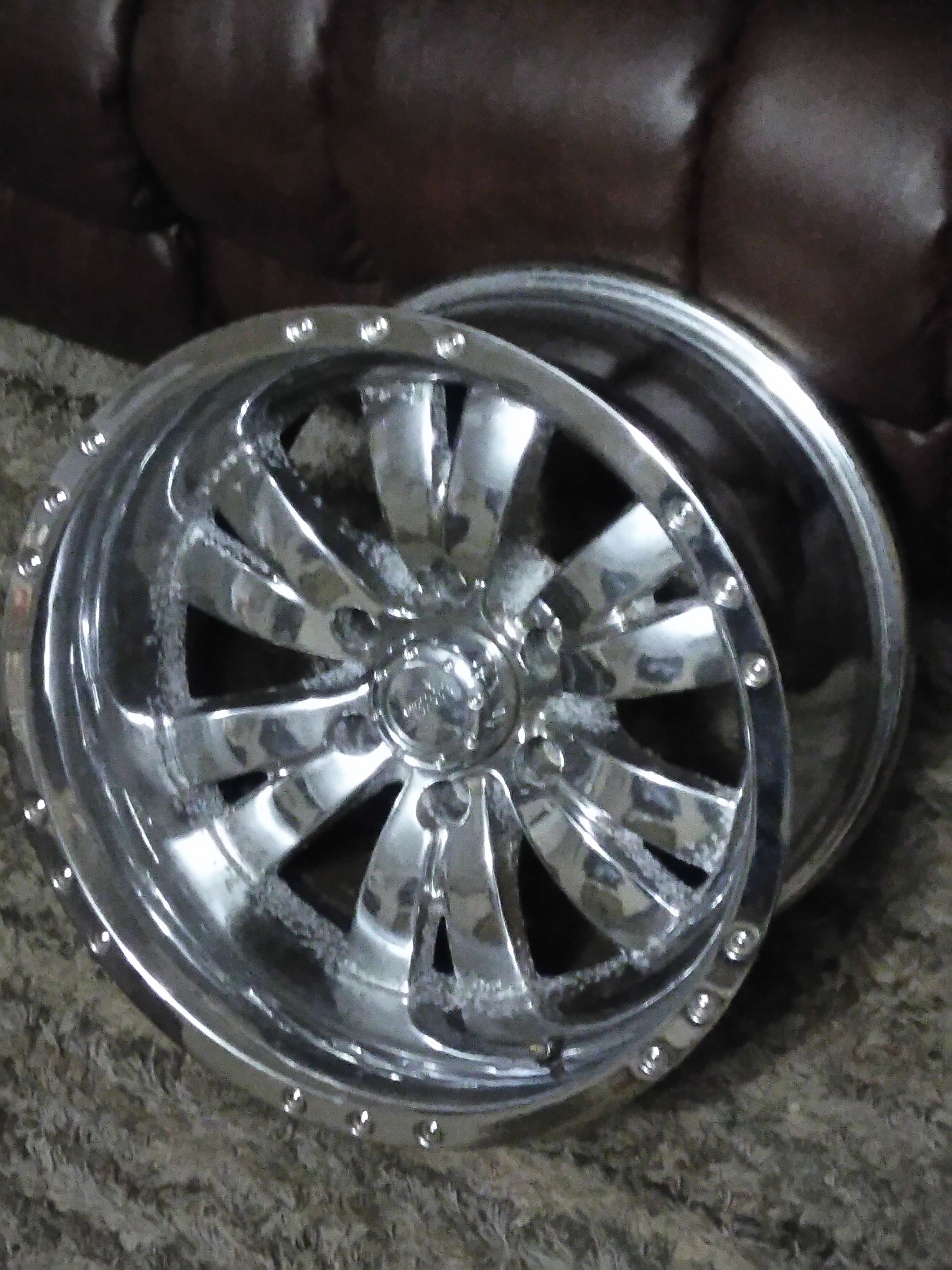 6 lugs Rims for truck need clean$100