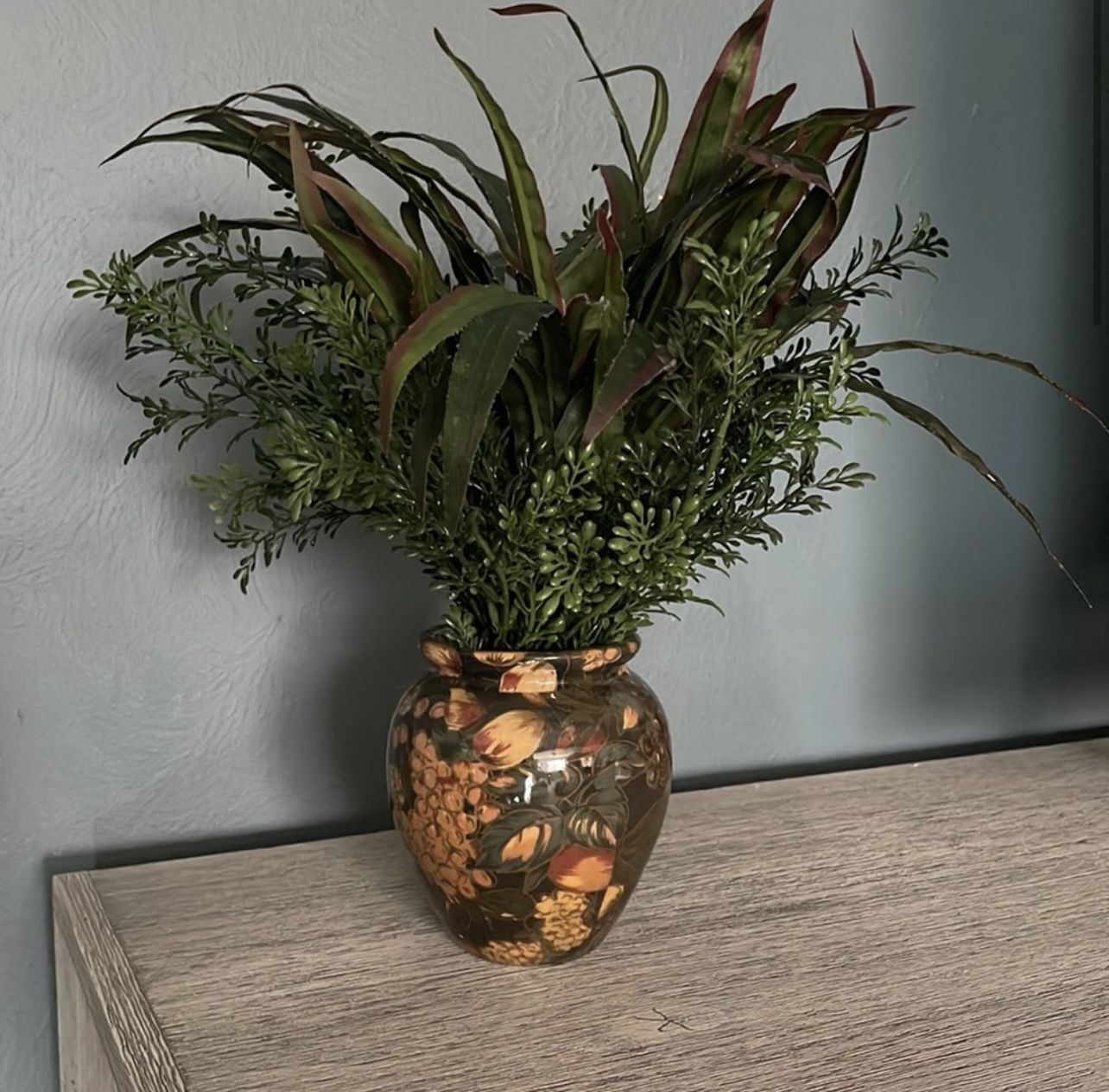 Decorative vase