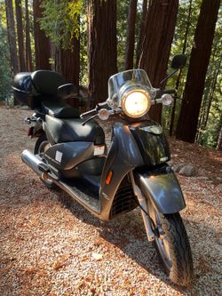 2006 Aprilia Scarabeo 250 • Only 7,557 Miles • Excellent Condition • $2,595 OBO