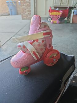 Adjustable Size 11-2 Roller Skates