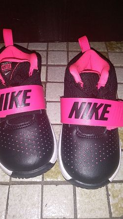 Pink Nikes For Toddler 8c
