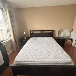 Queen Size Platform Bed