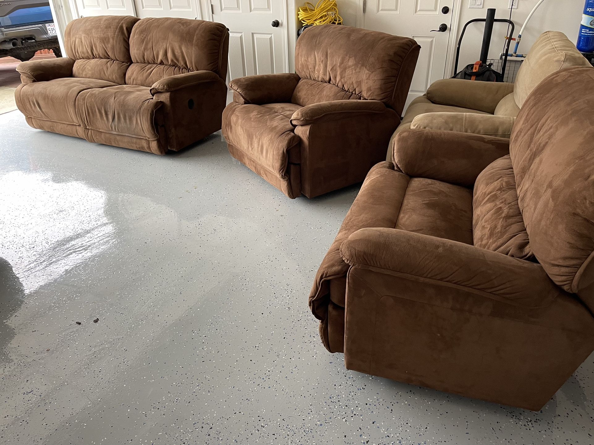 Large Electric Reclining Living Room Couch And 2 Loveseats