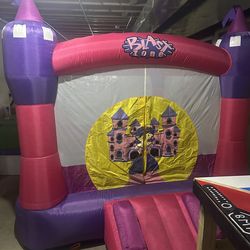 Kids bounce house 11 x 9
