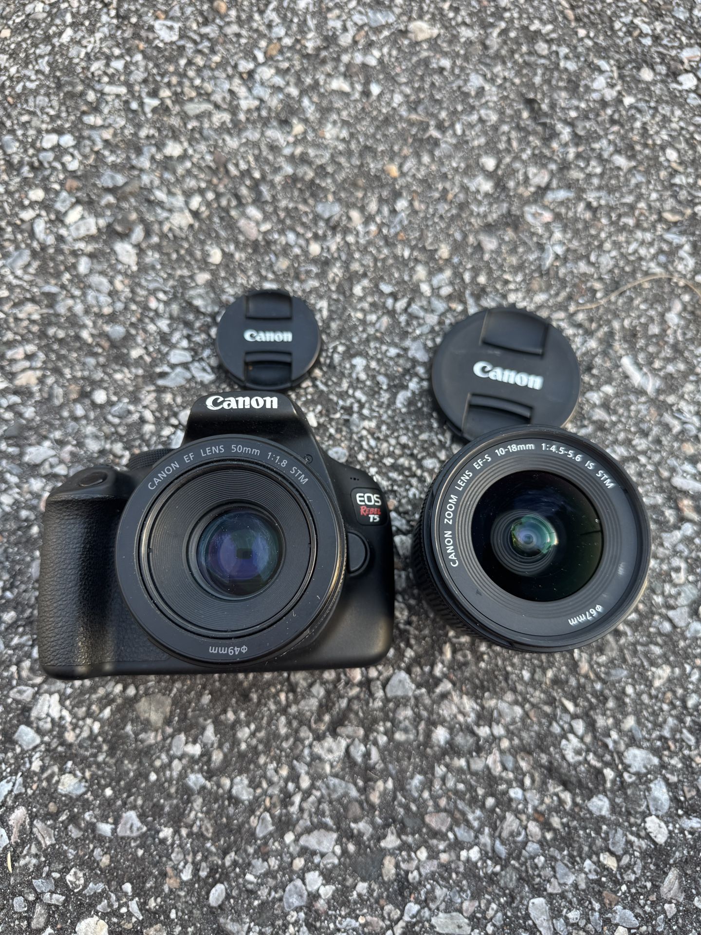 Canon Rebel T5 + 2 Lens Bundle