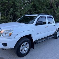 2015 TOYOTA TACOMA *ONLY 130K MILES 2.7L ICE COLD AC* CLEAN CARFAX*FL  ONLY 130,000 MILES  2 OWNER  CLEAN FLORIDA TITLE  CLEAN CARFAX  POWER SUNROOF  