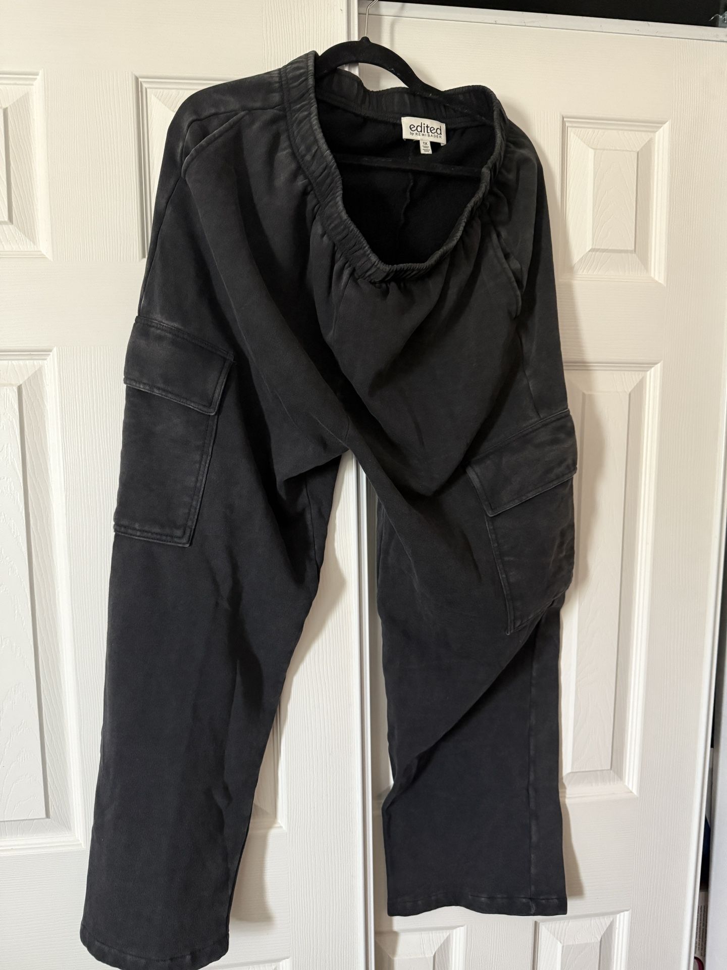 WOMENS 1X CARGO FLEECE SWEAT PANTS BLACK